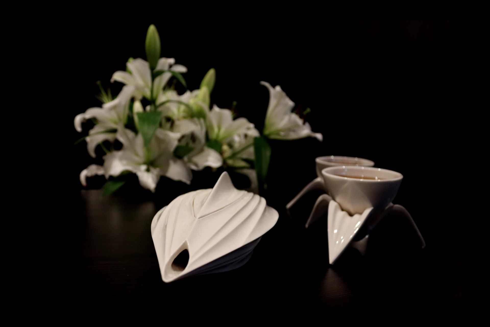 Lily teapot slider IMG 0881 160725 v2